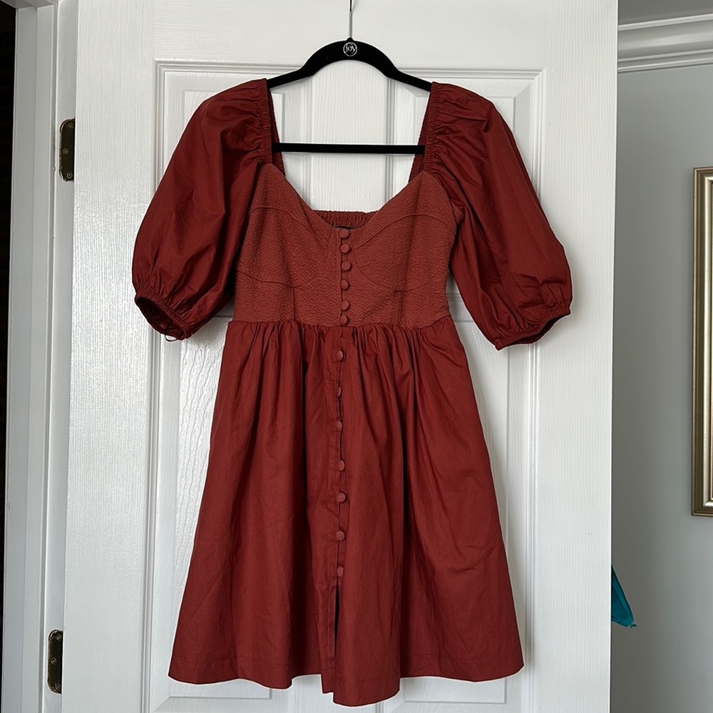 Mauve Puff-Sleeved Sweetheart Mini Dress